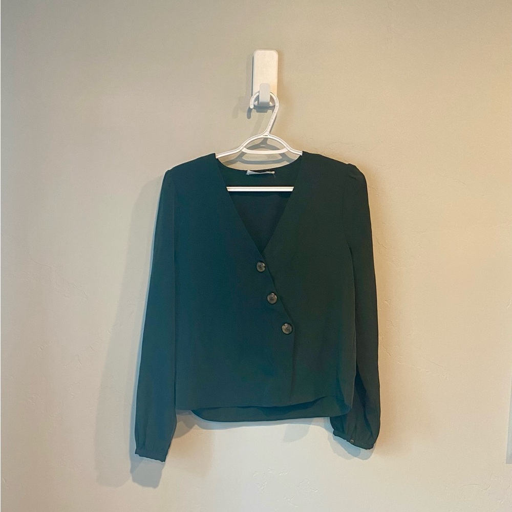 Elodie Forrest Green Asymmetrical Button Down Top M Puff Sleeve